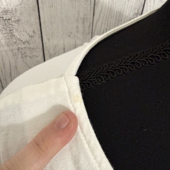 Bob Macke Women's 3X White Embroidered Floral 3/4 Sleeve Wearable Art Tunic - Picture 3 of 7